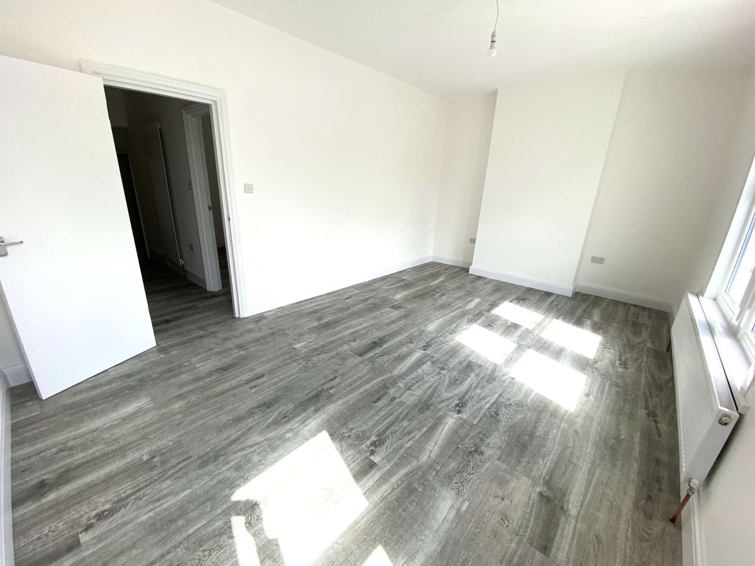 Thorold Road, Ilford, Essex IG1 4EU Dee Estates