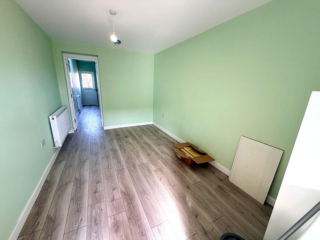 1 Bedroom of Ground Floor Flat Rhs, Chelmer Crescent, Barking, And Dagenham