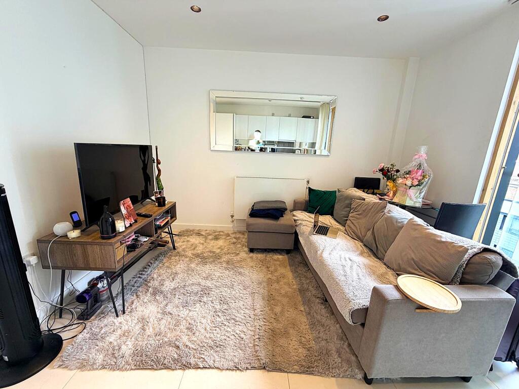 Furnished one-bedroom apartment at Cordage House, Tower Hamlets