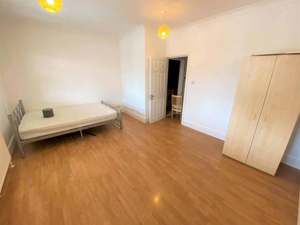 Four-bedroom maisonette on South Street, Romford